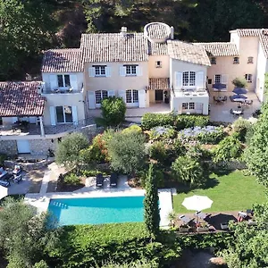Les Hauts De La Riviera Couette-café Cabris